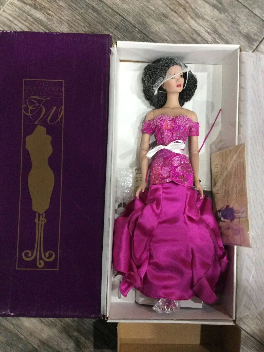 Tyler Wentworth Tonner Manhattan Magic Mei Li Collectible Doll